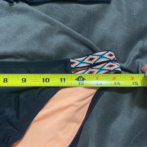 🎱Adorable 2 piece bikini! - Picture 10 of 11